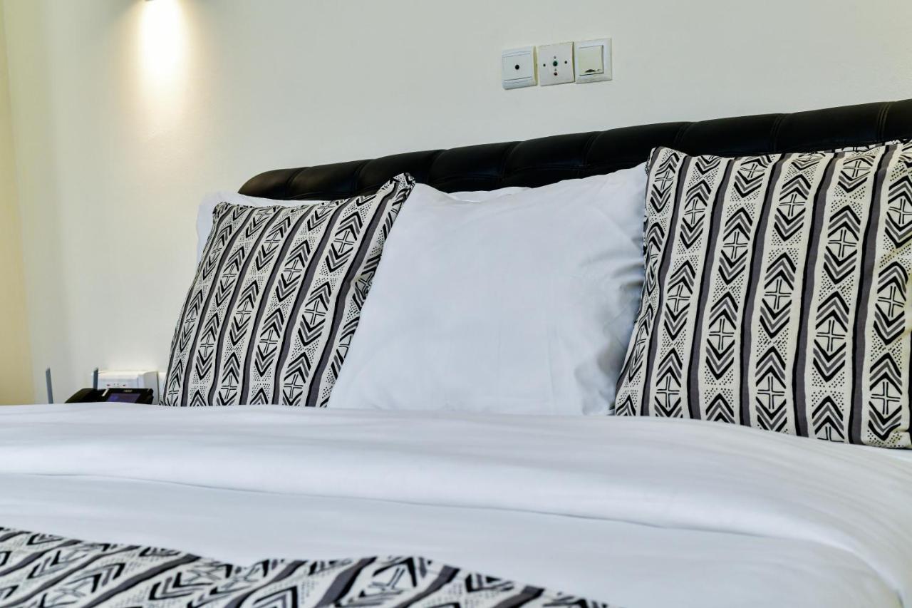Hotel M'Rode Ломе Екстер'єр фото