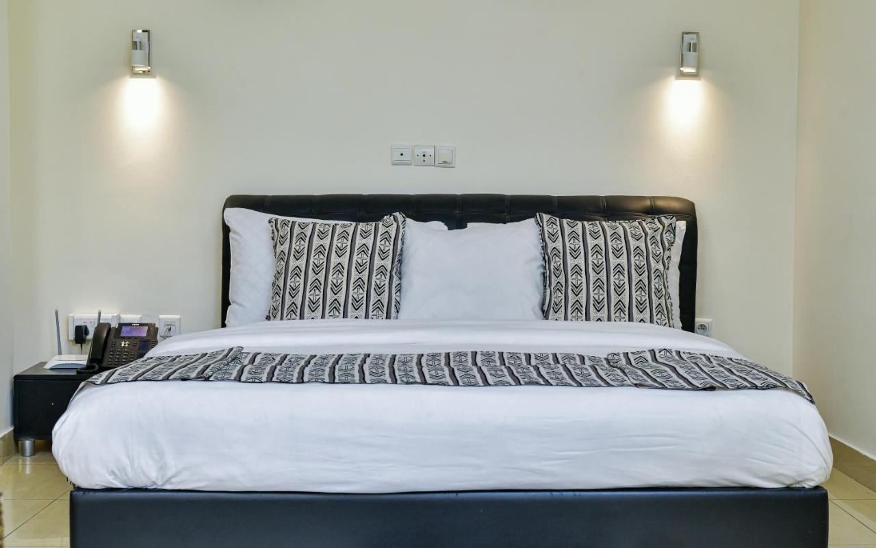 Hotel M'Rode Ломе Екстер'єр фото