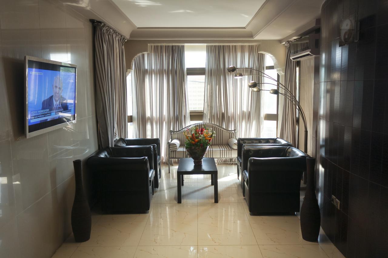 Hotel M'Rode Ломе Екстер'єр фото